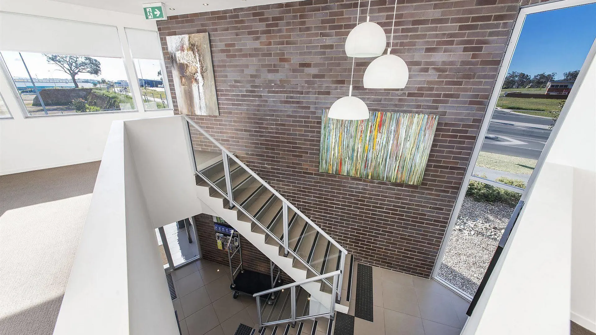 Abode Gungahlin Aparthotel Canberra 4*,