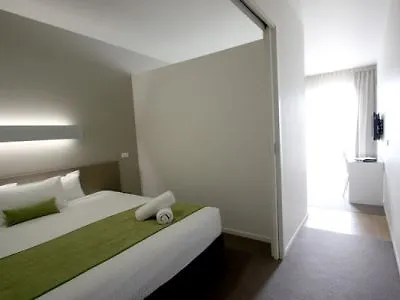 Aparthotel Abode Gungahlin Camberra 4*,